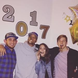 Meet your Posher, Brady